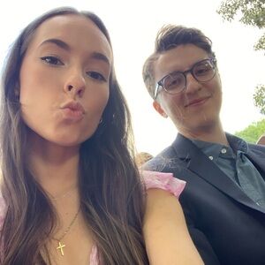 Meet your Posher, Olivia